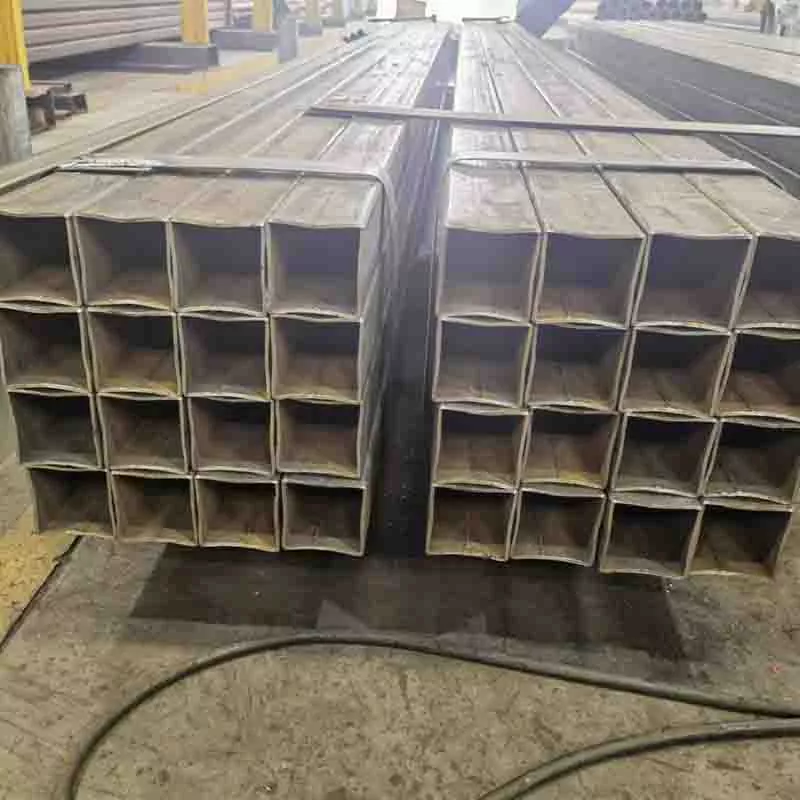 ທໍ່ສີ່ຫລ່ຽມ